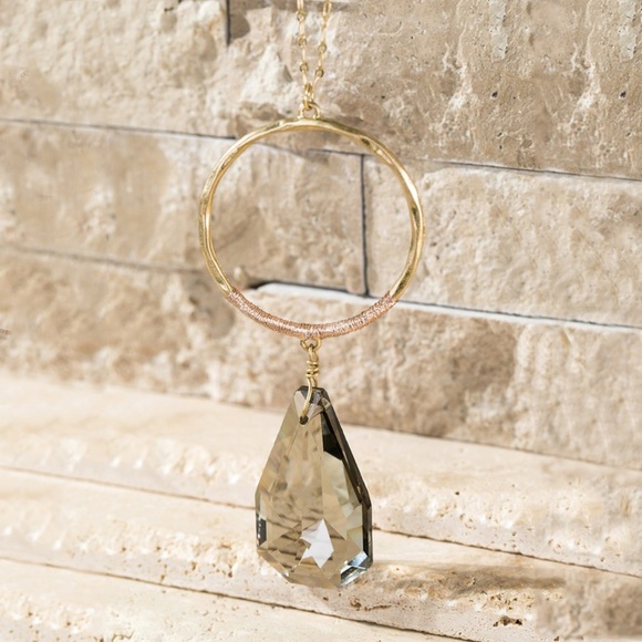 Shimmering Teardrop Pendant Necklace - Picture 2 of 5